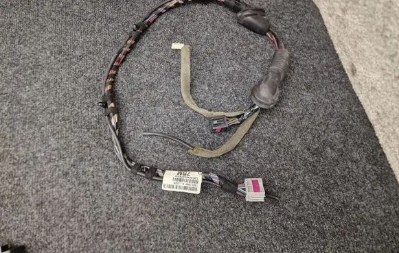 Opel Astra J Tailgate/trunk wiring harness 13311893