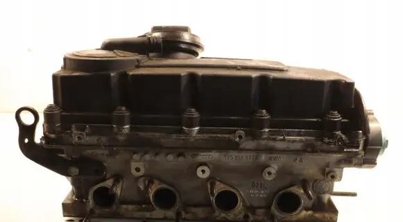 Volkswagen Jetta V Engine head 03G103373A