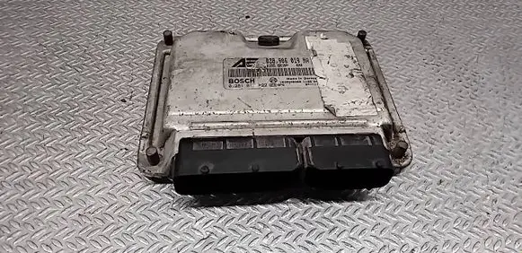 Volkswagen Sharan Engine control unit/module 038906019NA 0281011822