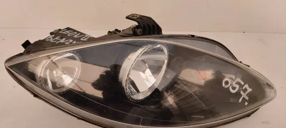 Seat Leon (1P) Headlight/headlamp LAMPAPRAWALEONII