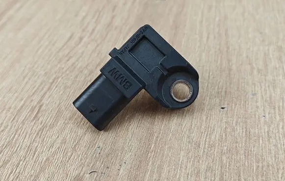 BMW 4 G22 G23 G24 G26 Air pressure sensor 8637896