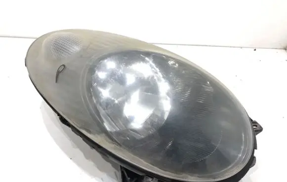 Nissan Micra Headlight/headlamp 26010AX705