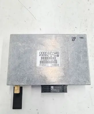 Audi A4 S4 B7 8E 8H Bluetooth control unit module 8P0862335M
