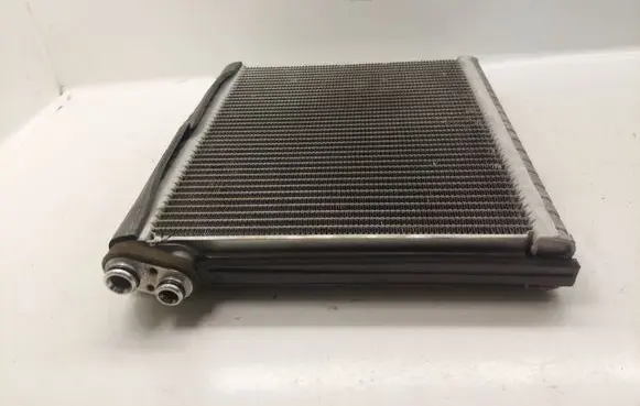 Toyota Corolla Verso AR10 Air conditioning (A/C) radiator (interior) 8850105080