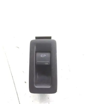 Volkswagen Scirocco Electric window control switch