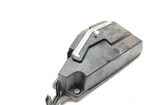 BMW X2 F39 Fuse box cover 8581751 58650910