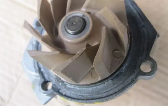 Lancia Delta III Water pump