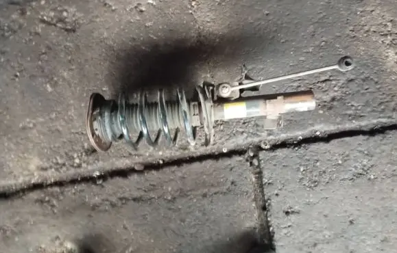 Volvo XC60 Front shock absorber/damper 31277627