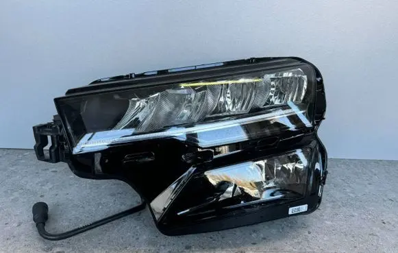 Skoda Karoq Headlight/headlamp 57B941009 08072022 B63507