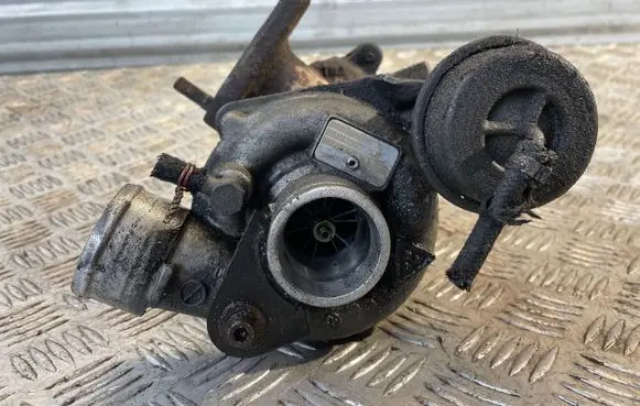 Volkswagen II LT Turbo 074145701C K147025 5006270705