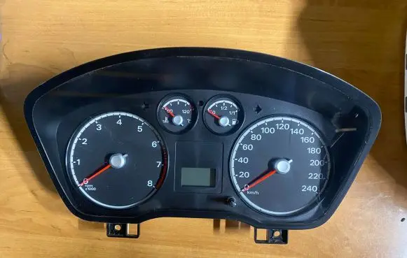 Ford Focus C-MAX Speedometer (instrument cluster) 4M5T10849 01240178 18740178