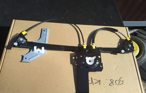 Peugeot 508 Front window lifting mechanism without motor 