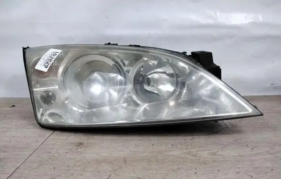 Ford Escort Headlight/headlamp