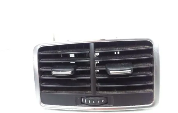 Audi A6 S6 C6 4F Rear air vent grill 4F0819203C