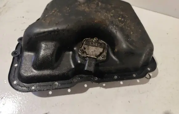 Volkswagen Touareg I Oil sump 6PR00807905 06E907660