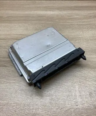 Volvo S60 Engine control unit/module ECU 0281011078 30637733A