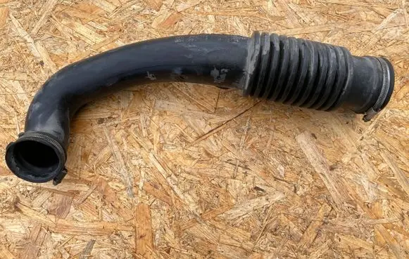 Ford Focus Air intake hose/pipe 3M519A673JF 9A673BB