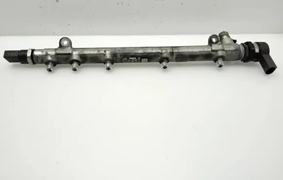 Mercedes-Benz E W211 Fuel main line pipe A6110700395 0445214038 084606