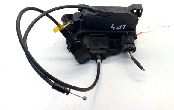 Renault Clio III Front door lock 
