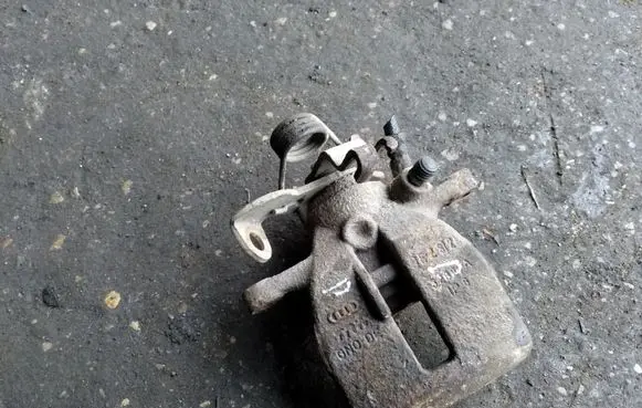 Audi A4 S4 B7 8E 8H Rear brake caliper