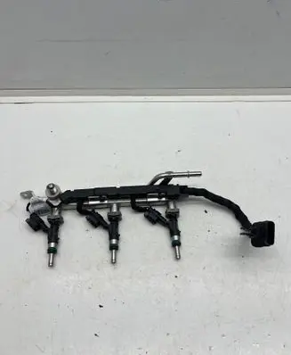 BMW X1 U11 Fuel injection system set 8489638 99098810 8483304