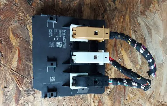 Volkswagen Sharan Comfort/convenience module 5K0937086Q