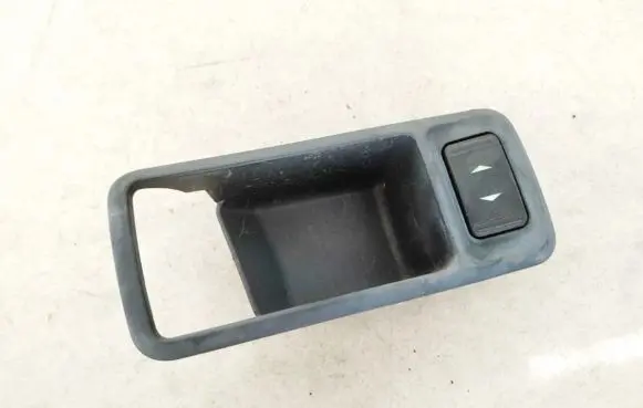 Ford Focus Electric window control switch 3m51226a37adw 3m51-226a37-adw