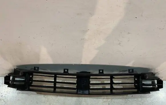 BMW 7 G11 G12 Radiator trim 8091762