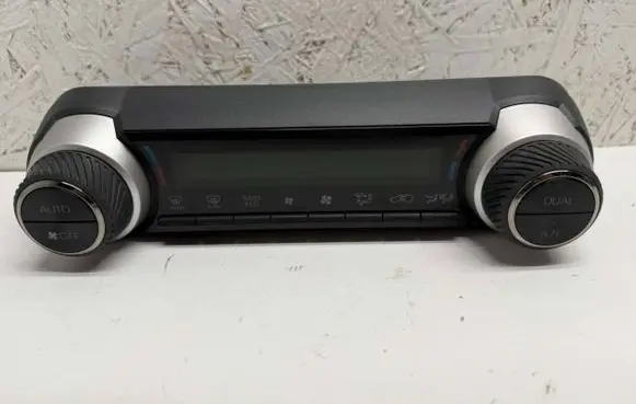 Toyota RAV 4 (XA50) Climate control unit 5590042671