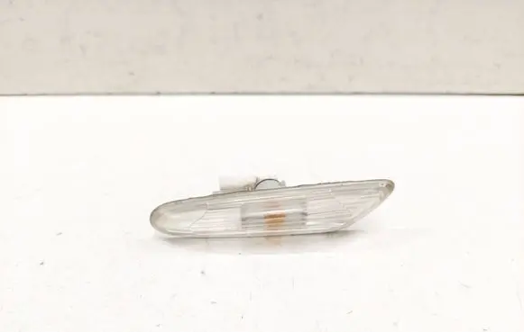 BMW 3 E90 E91 Front fender indicator light 7253325 5313725332502 6939815