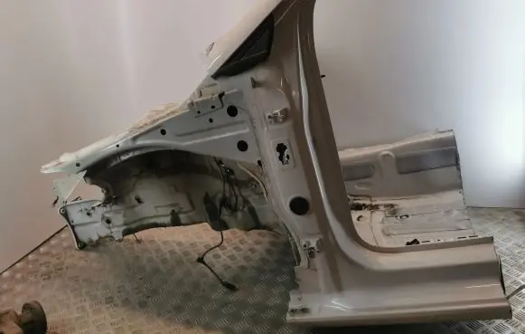 Seat Leon (5F) Front quarter panel 