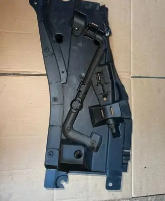 BMW X5 E53 Tool box 8244764