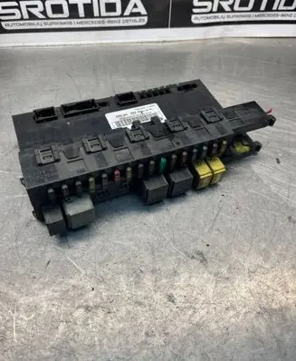 Mercedes-Benz E W211 Fuse box set A2115451901