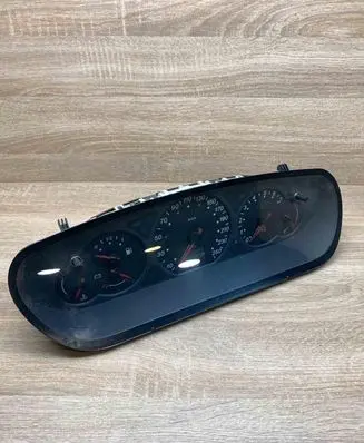 Citroen C5 Speedometer (instrument cluster) 9635289280
