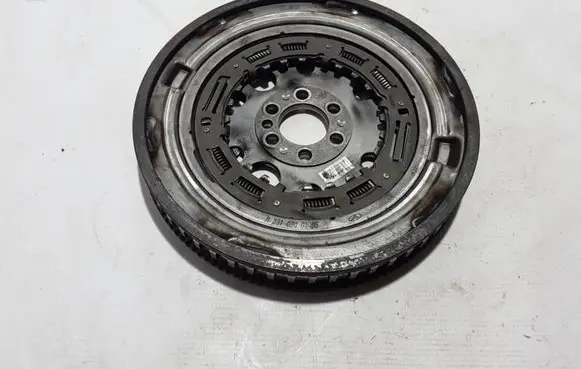 Renault Twingo III Dual mass flywheel 123101313R