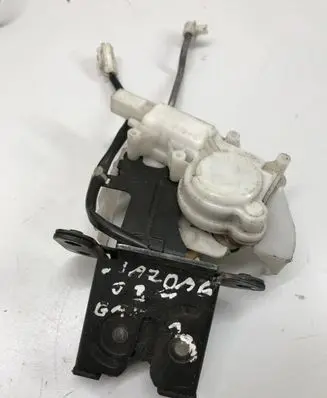Mazda 6 Loading door lock B6701