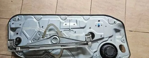 Volvo C30 Front door window regulator with motor 998466103 1254222