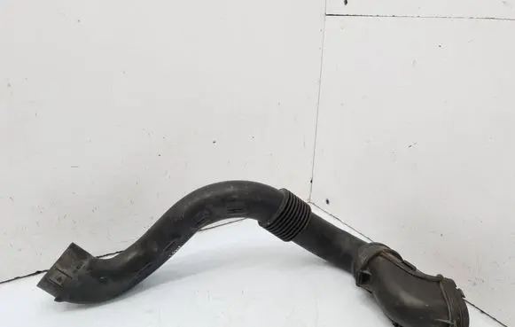 Renault Clio IV Air intake duct part 165556691R 5530763