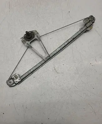 Rear door manual window regulator