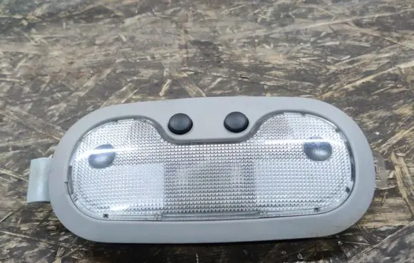 Cadillac SRX Rear seat light VC9625