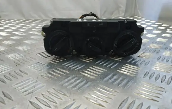 Volkswagen PASSAT B6 Interior fan control switch 3C2820045A