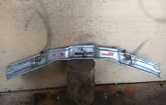 Audi A6 S6 C4 4A Top upper radiator support slam panel