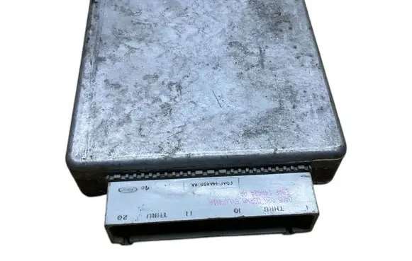 Ford Focus Engine control unit/module E9AF14A624AA