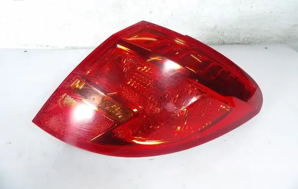 Opel Meriva B Rear/tail lights 13253628