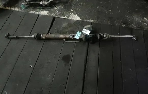 Volkswagen Golf IV Steering rack 111422105