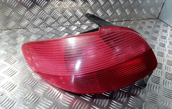 Peugeot 206 Rear/tail lights 2531G