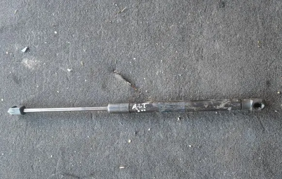 Seat Altea XL Tailgate/trunk strut/damper 5P8827550