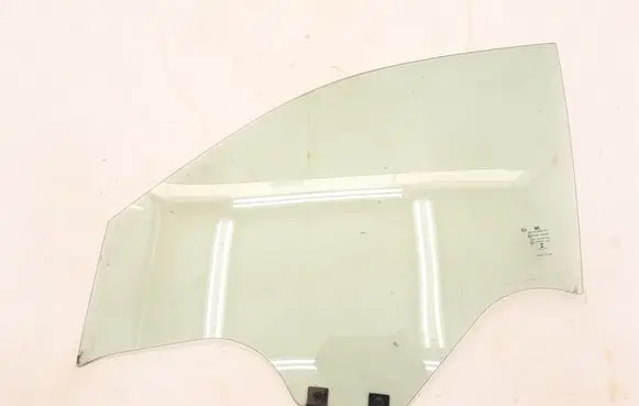 Renault Twingo III Front door window glass four-door 803010646R