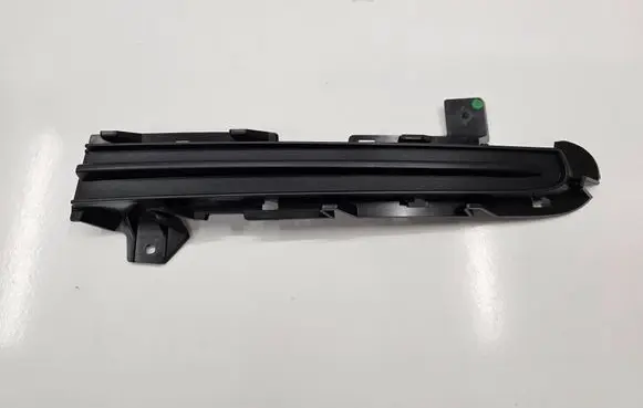 Volvo V40 Front bumper lower grill 31407760