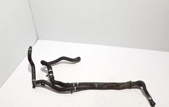 Mercedes-Benz AMG GT 4 x290 w290 Engine coolant pipe/hose A2388305700